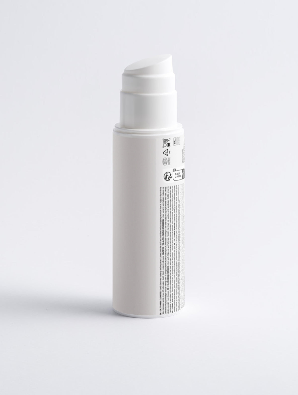 Olje-til-melk-rens for sensitiv hud